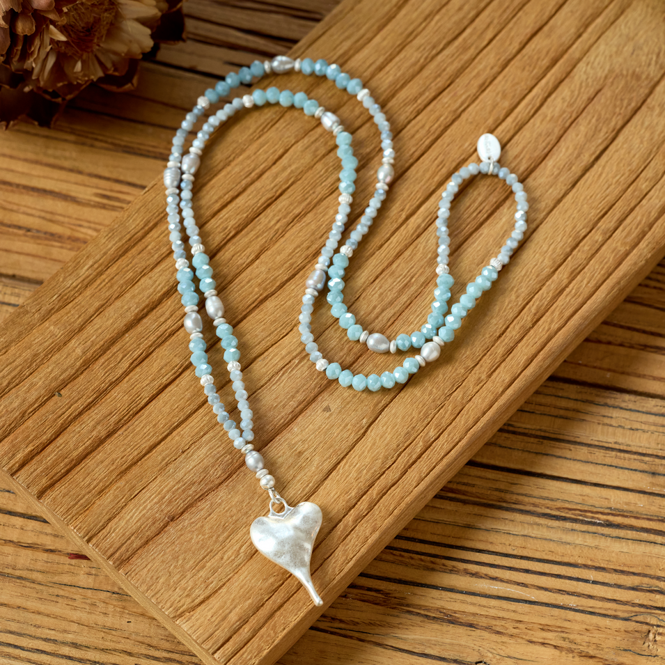 Halskette aus echten Süsswasserperlen mit Herzanhänger